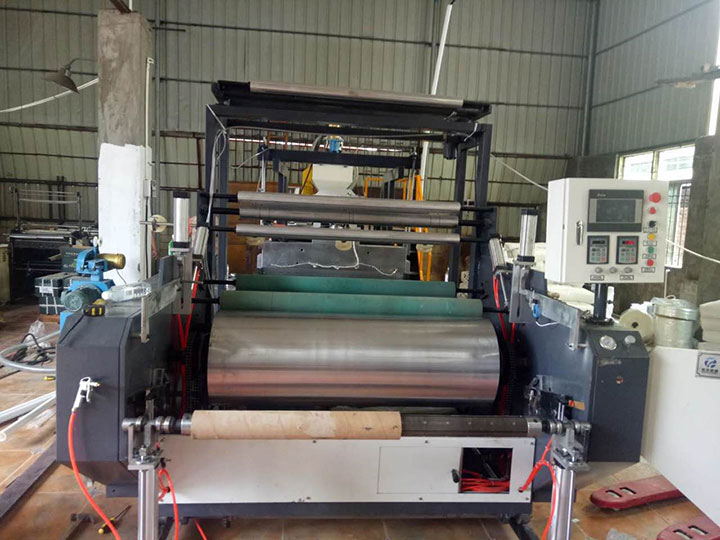 PE流延纏繞膜機保鮮膜機-全自動拉伸纏繞膜機纏繞膜機器